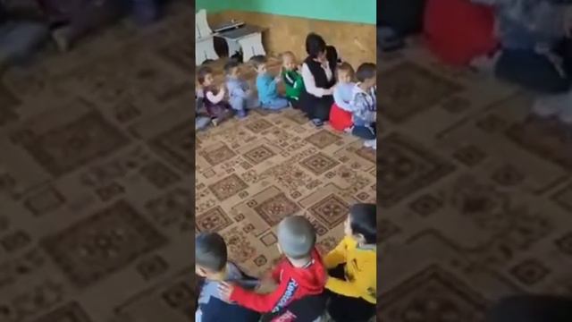 "Шумкар". Музыкальная игра "Массаж". Вторая младшая группа.