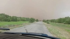 пыльная буря в Волгоградской области Клетского района между Верхней Бузиновкой и Ст. Клетской.mp4