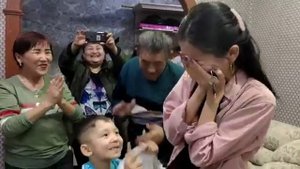 Подарили машину на день рождения. Сюрприз от родителей дочери.