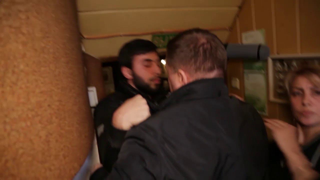 Ревизорро драка в кафе Нептун