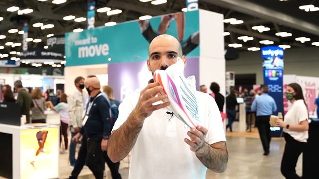 (4/4) - Las zapatillas de running que todos esperamos probar alguna vez en la vida смотреть онлайн