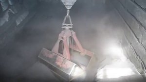 Грейфер с автоматической защелкой объемом 2,0 м3 видео 1