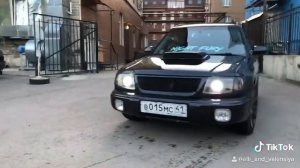 Subaru Forester SF5