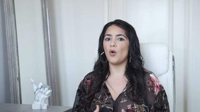 WHY DID SHE SWIPE RIGHT ON DATING APP смотреть онлайн