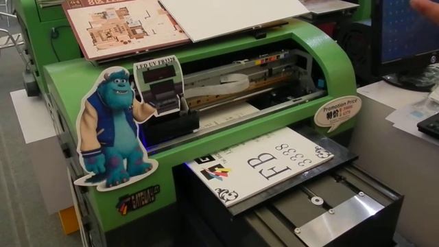 Планшетный режущий плоттер в работе - DSCN2038 смотреть онлайн