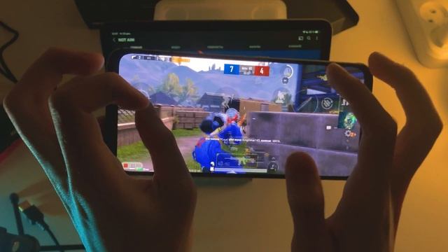 Octopus or WHAT?? 7 fingers? смотреть онлайн