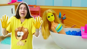 Барби проспала и опаздывает на контрольную - Видео игры для девочек с Барби в шоу Я не хочу в школу