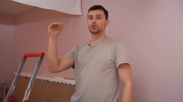 ? Проблемы при установке раздвижной перегородки / Монтаж алюминиевой перегородки на натяжной потоло