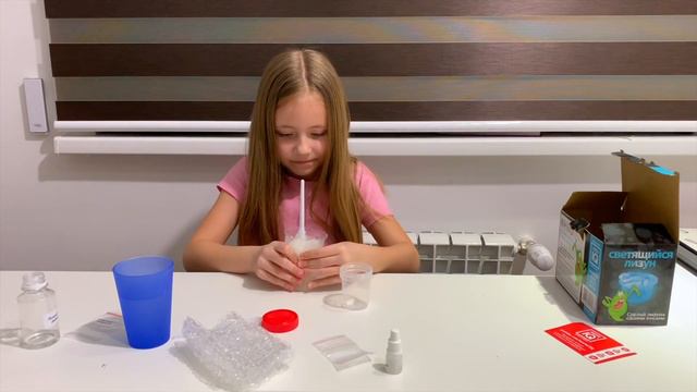 Готовый набор Лизун 🌸 Светящийся ЛИЗУН 🌸 Эксперименты - Лизун Своими руками - Как сделать лизуна смотреть онлайн