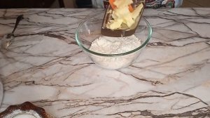 Сдобный пирог с фруктами.