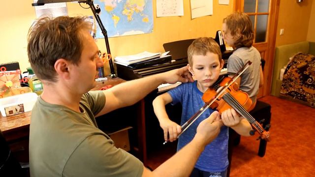 Уроки с папой Сашей.(целая двойная нота) смотреть онлайн