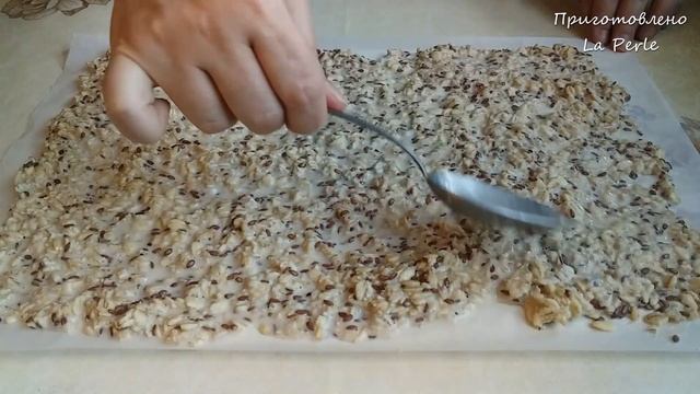 Вместо хлеба: Хлебцы из овсянки и семян льна | Диетический рецепт смотреть онлайн