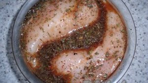 Сочная маринованная куриная грудка