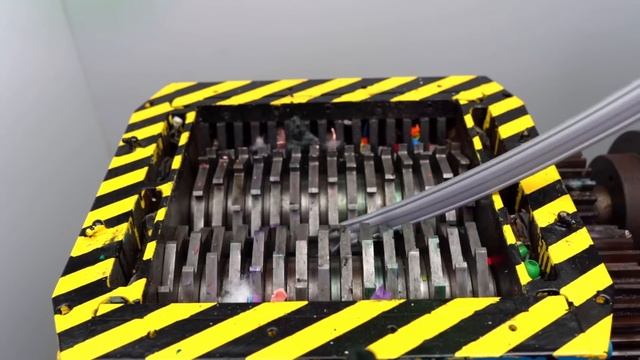 Shredding Apple Iphone Pro Max 13 And Toys ASMR Satisfying смотреть онлайн