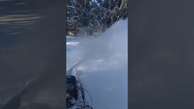 Мотоблок ОКА 6,5 л/с. С приставкой для уборки снега .