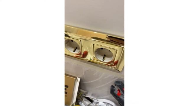 Установка розеток FEDE . смотреть онлайн