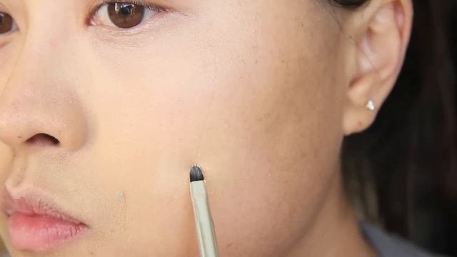 How to Conceal with MAC Studio Finish Concealer смотреть онлайн