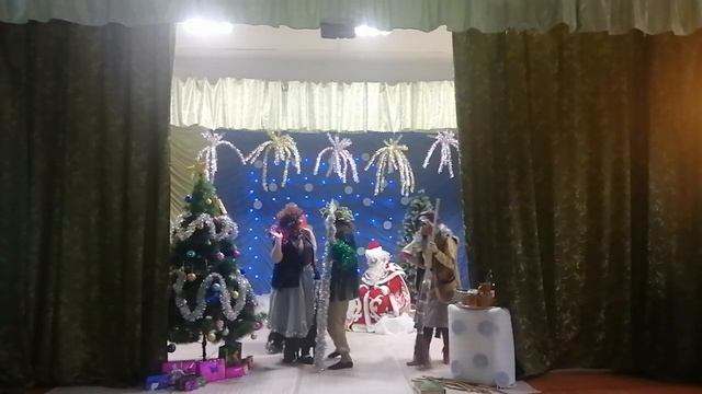 Детское театрализованное новогоднее представление ,театральный коллектив "Сюрприз" смотреть онлайн