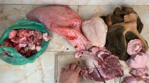 Чем кормить собаку. Что ест моя собака. Мясо для собак