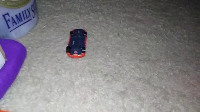 Hot Wheels Versus (Flag Drop): Millennium Falcon vs Mitsubishi Eclipse Concept Car смотреть онлайн