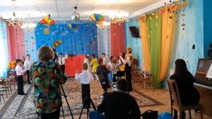 Утренник осенний 2018.танец с колокольчиками.