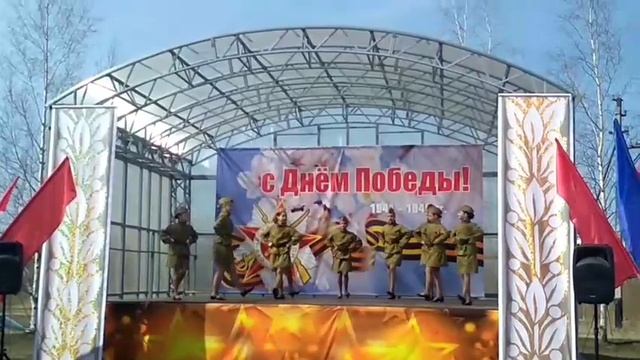 "Русский народный танец Катюша" #9мая#нефтеюганск#ритмысевера#сднемпобеды