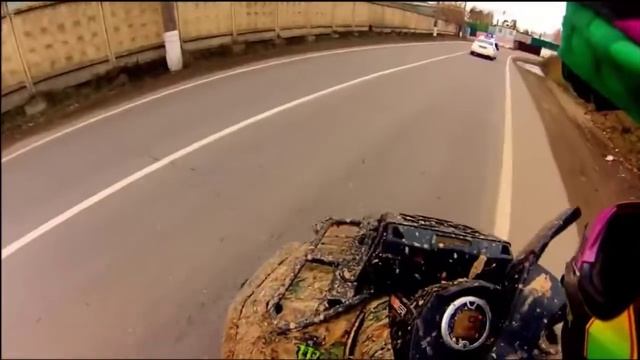 Ушел от ГАИ на квадроцикле ))) смотреть онлайн
