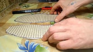 Делаем: самодельные стельки для обуви с линолеума