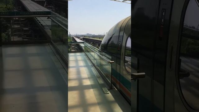 Скоростной поезд в Шанхае! Maglev