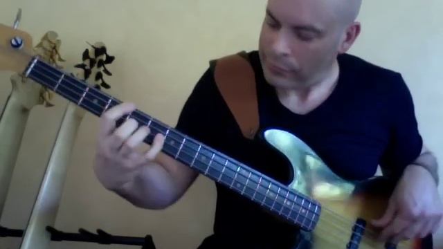 Yves Carbonne ~ 1964 (lefty) Fender Jazz Bass + WaterFall Bass from JAM pedals смотреть онлайн