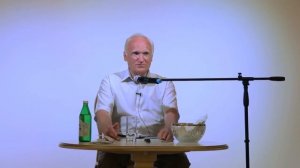 Как бороться с посторонними мыслями на молитве — Осипов А. И.