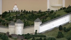 В Историческом музее отреставрировали макет смоленской крепостной стены