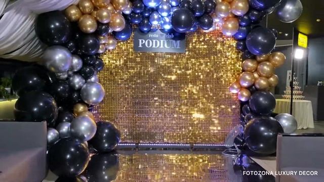 Фотозона из пайеток День рождения ресторана Podium Полтава