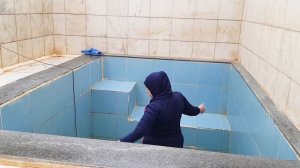 İn The Pool BALLOON in COCA Cola  PRANK!  ONLY BALLOON COCA COLA hair KEREM'İN JOKE 1