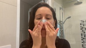 NOSE STRIPS FOR REMOVING WHITEHEADS & BLACKHEADS // Review of Masque Bar Charcoal Nose Strips