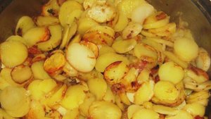 Жареная картошка с фаршем