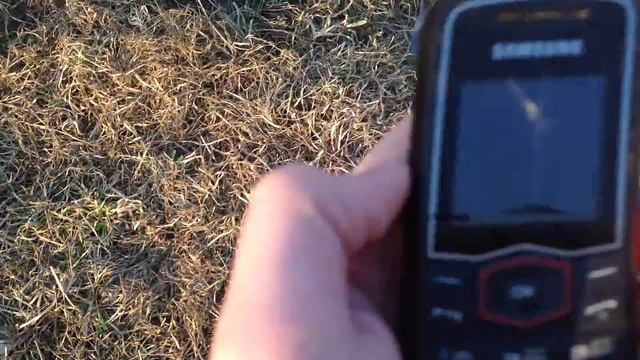 краш тест моего первого телефона SAMSUNG GT E смотреть онлайн