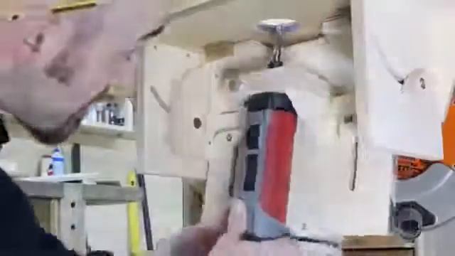 укомплектованный столик для плотника смотреть онлайн