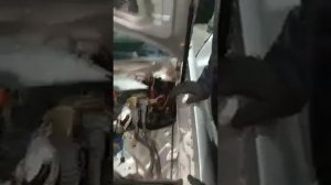 W211 E320 Вода в салоне