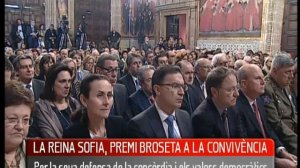 La reina Sofia, recibe el Premio de convivencia Manuel Broseta.