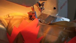 обработка горловины в купальнике для художественной гимнастики