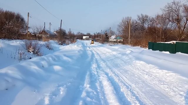 Минитрактор самодельный, уборка снега 8 марта смотреть онлайн