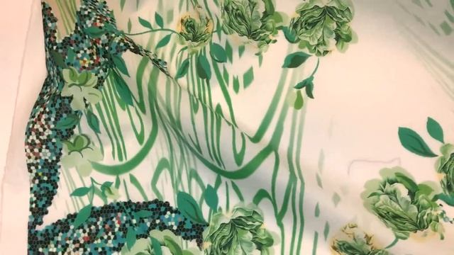 ф0999 Etro Зеленые мозаичные огурцы с розами смотреть онлайн