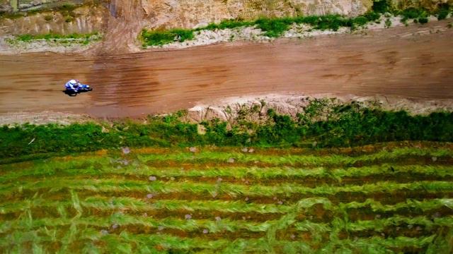 MOTOCROSS MX PAPIERNIA- AERIAL DRONE FOOTAGE смотреть онлайн