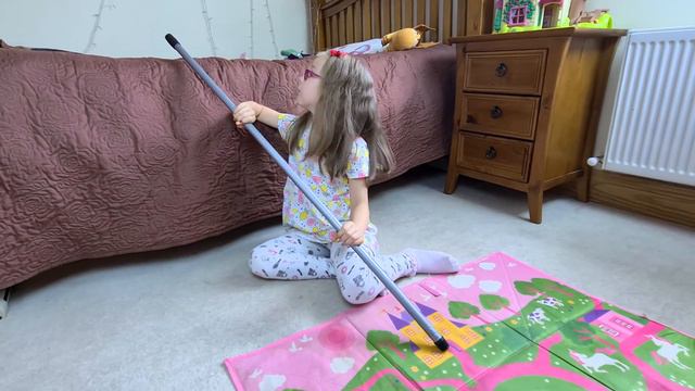 Монстр под кроватью У меня Дома смотреть онлайн