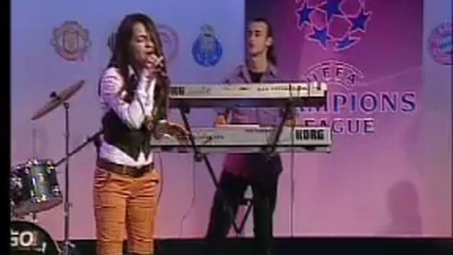 Alicia  Keys - Keep On Falling