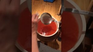 Как солить красную икру. Как очистить от мелких плёнок. Лучший способ!