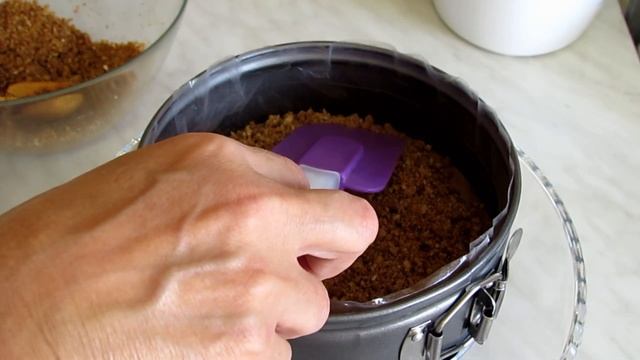 Торт КРЕМ БРЮЛЕ Без ДУХОВКИ и Сковороды! Коржи из ДВУХ Ингредиентов! Нежный и Сочный! смотреть онлайн