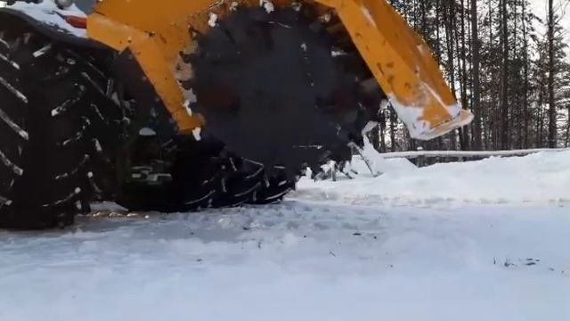 Пробный холостой запуск канавокопателя после ремонта