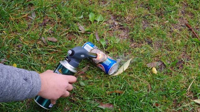 Прожигаю алюминиевую банку портативной газовой горелкой TOURIST SHERIFF (TT-800) смотреть онлайн